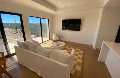 Exmouth House | 27 Bluefin Cove
