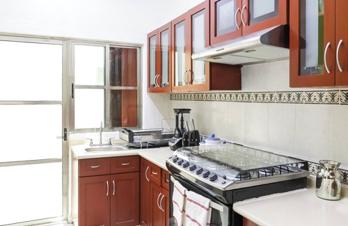 Cancun House | 27 Ely House