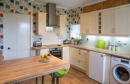 Arnol Cottage | 27 Garenin