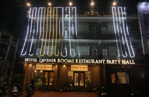 Rohtak Hotel | 27 m² Hotel ∙ 4 guests