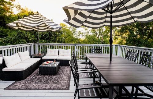 Frankfort House | 27 Mi To Buffalo Tracehot Tubfirepitpoker