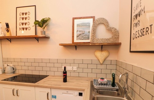 Scarborough Cottage | 27 Westbourne Grove