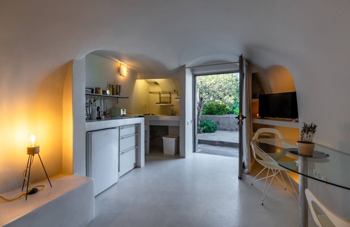 Oia Villa | 270 Oia's View Cavehouse V with private swimming pool