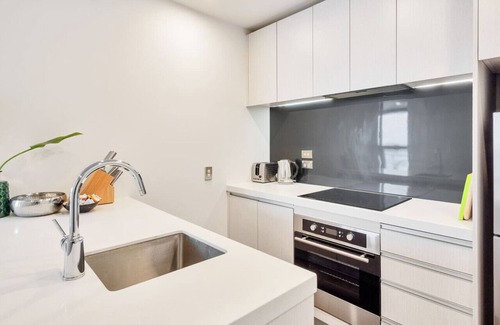Auckland Central Business District Apartment | 2702/32 Swanson Street