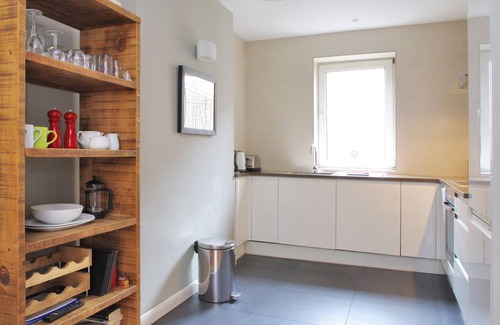 Waterloo Apartment | 275 sq m Waterloo Sunsets & World Class Theatre
