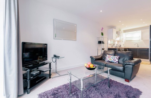 Guildford Apartment | 28 Abbots Yard - 2 bedroom apartment