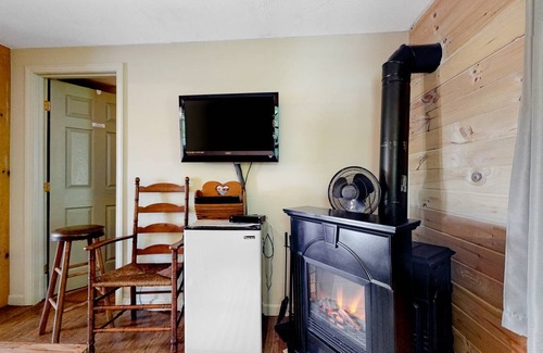 Thornton Cabin | 28 m² Cabin ∙ 2 bedrooms ∙ 4 guests