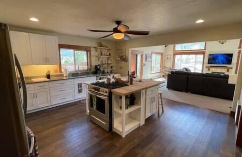 Lake City House | 28 Peaks