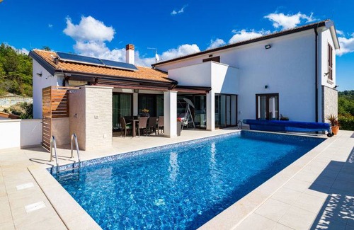 Gracisce House | 280 m² House ∙ 3 bedrooms ∙ 8 guests