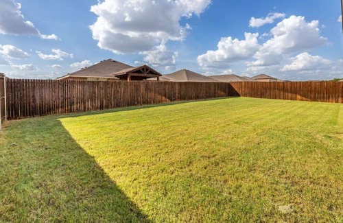 Seagoville House | 2803 Rowland Dr · Welcoming and Radiant 4 Bedroom Home in Seagoville