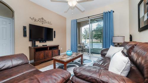 Windsor Hills House | 2809 Almaton #101