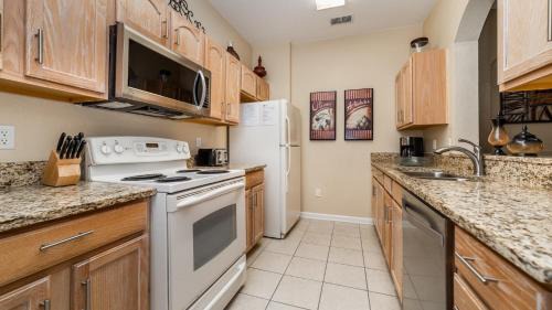 Windsor Hills House | 2809 Almaton #101