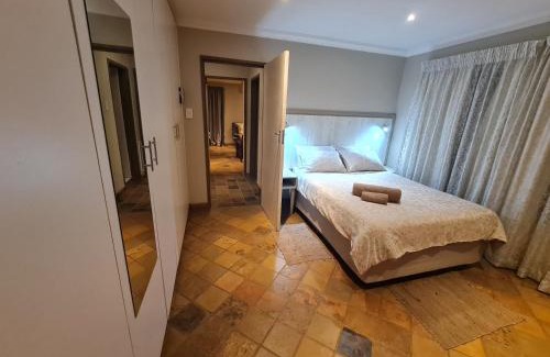 Lyttelton Manor Apartment | 282 Guesthouse/Self-Catering