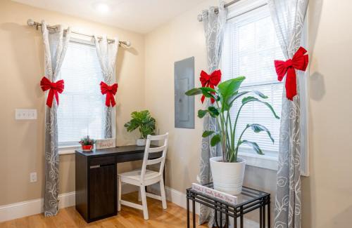Quincy House | 284 - 5BR Boston - Peaceful House near England Aqua