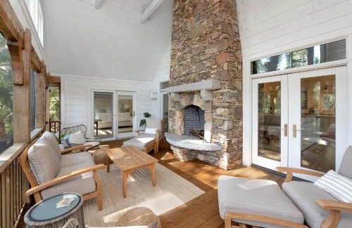 Vanderhorst Plantation House | 29 Marsh Cottage Lane by Akers Ellis Rentals