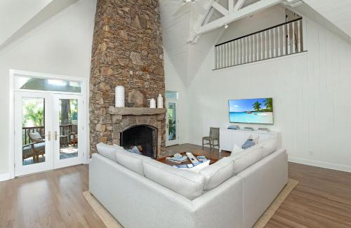 Vanderhorst Plantation House | 29 Marsh Cottage Lane by Akers Ellis Rentals