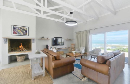 L'Agulhas Apartment | 29 On Poole Street