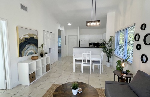 Mission Bay Apartment | 290C - Sunny 2 Bed Apt in West Boca - Close to Evert & Boca Prep