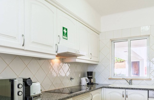Alpouvar Apartment | #293 Apartamento Albufeira 309 by Home Holidays
