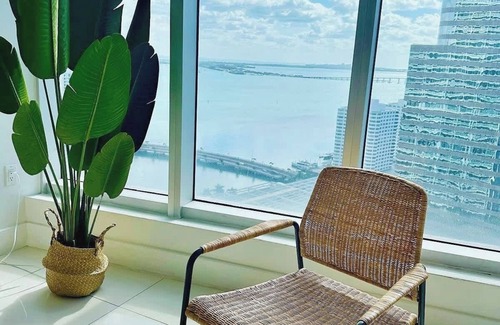 Downtown Miami Apartment | 29th Floor Condo | City Views + Pool Access