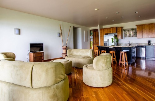 Naranjos Agrios Condo | 2B/2B IMPRESSIVE LAKE ARENAL, 3 POOLS, FULL KITCHEN
