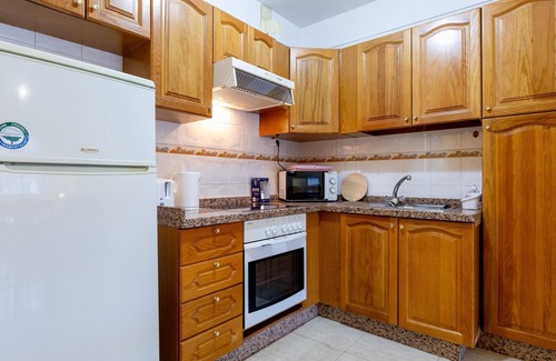 Los Abrigos Apartment | 2B Apartment Abrigos, Wifi and balcony