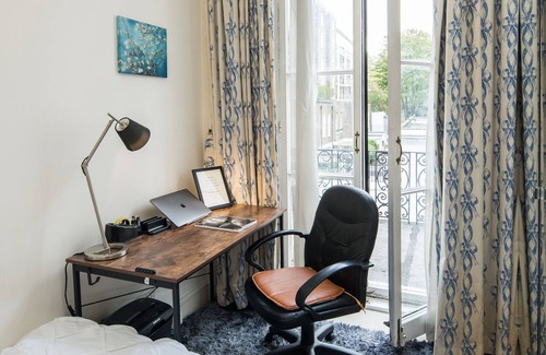 Campden Condo | 2B Hyde Park Cosy Victorian flat - 5mins to NottingHill, High Street Kensington.