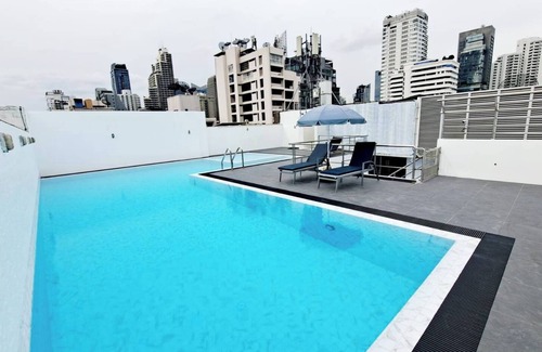 Khlong Toei Nuea Condo | 2B-Short-term rental allowed-2BRs Downtown Bangkok
