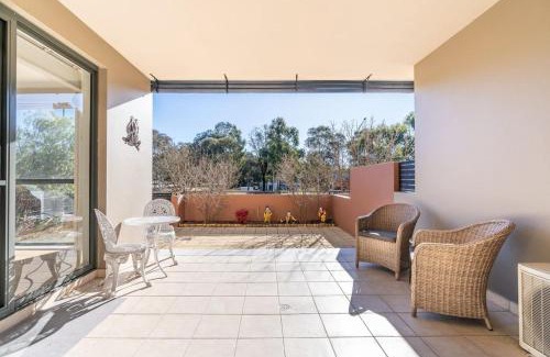 Greenway Apartment | 2B Spacious Apartment in the Heart of Tuggeranong - Hosted by CanStay