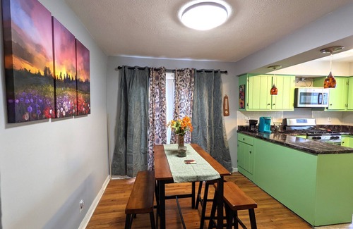 Springfield House | 2b1b fenced backyard with deck, outdoor space near hospitals