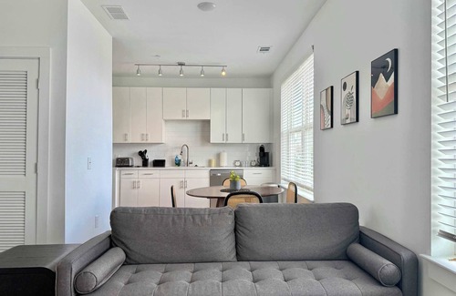 Old Fourth Ward Apartment | 2B2B Condo in ATL Penthouse level