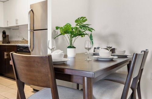 Longwood Apartment | 2bd/1.5ba Next to BU 1137