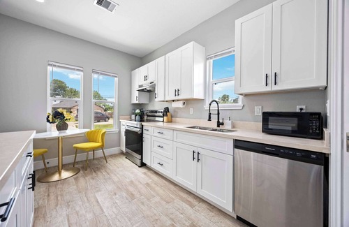 Southeast Houston House | 2BD/2BA in Southerland Place | Mins to DT Houston