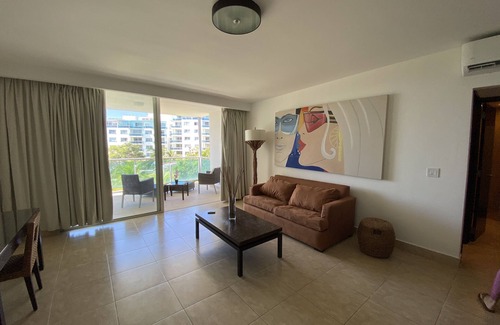 Playa Blanca Condo | 2bd/2ba Ocean View Beach Condo - Resort Style Residence