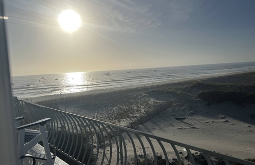 South Seaside Park Condo | 2BD 2BTH - Private OCEANFRONT & POOL Amazing Bay and Park View