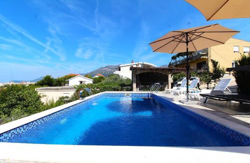 Burtaisi Apartment | 2bd Apt w Private Pool and City View "Keka"