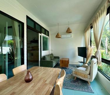 Chaloklum House | 2BD beachfront house in Chaloclum