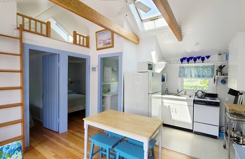 Wellfleet Condo | 2BD Chequessett Village Cottage-A/C, Gas Grill, Private Use Patio, Walk to Powers Landing Beach