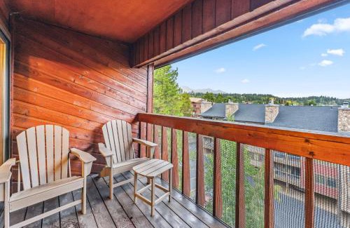 Historic District House | 2BD Downtown Condo with Bus Stop Nearby