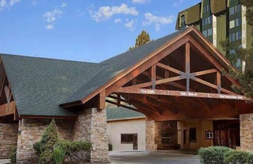 Incline Village Condo | 2BD Hyatt Regency: Lake Tahoe Resort Spa, Casino