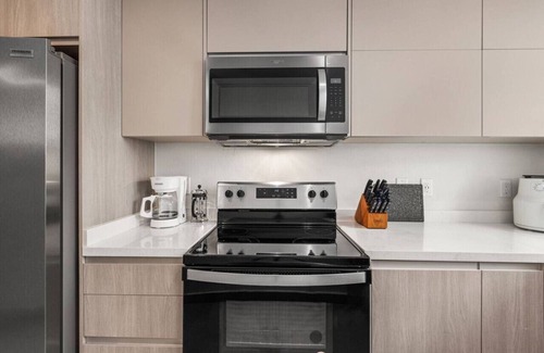 Isla Verde Apartment | 2bd w/pool by Isla Verde Beach