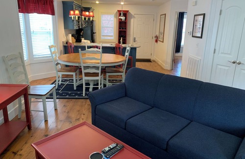Branson Cottage | 2BDR Cottage sleeps 6 at Stormy Point Village.