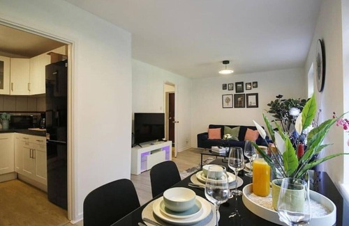 Reading City Centre Apartment | 2BDR Luxury flat - RG1-Free Parking