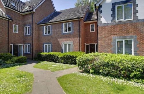 Reading City Centre Apartment | 2BDR Luxury flat - RG1-Free Parking