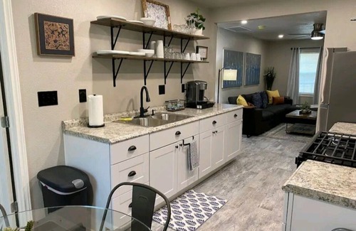 Pasadena House | 2bdr Oasis in Pasadena