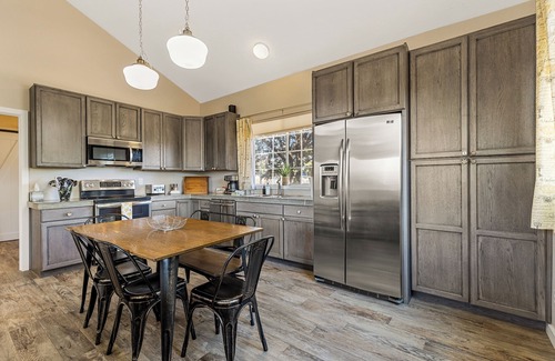 Flagstaff House | 2BDR | Sept. and Oct. Availability | Enjoy LVT Local Discounts!