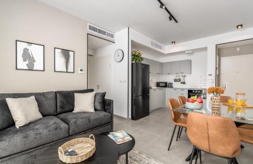 Mea She'arim Apartment | 2BDR W parking shirat haneviim - Mamilla Area sea-u jerusalem