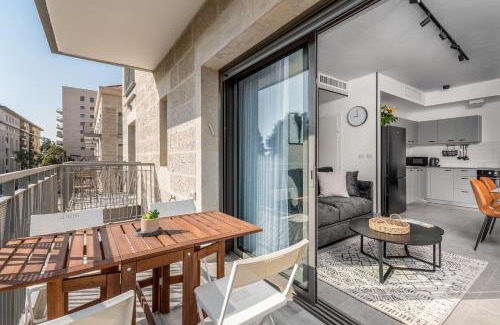 Mea She'arim Apartment | 2BDR W parking shirat haneviim - Mamilla Area sea-u jerusalem