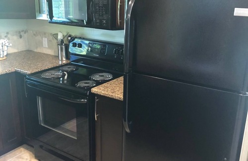 Regional District of Nanaimo Cottage | 2bdrm 2bath Cottage w/indoor pool 5 min from beach