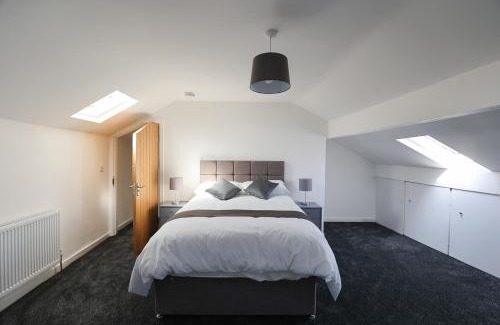 Moffat Apartment | 2Bed, 1 Bath - Jewellery Quarter